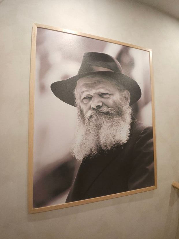 Rebbe-print on canvas